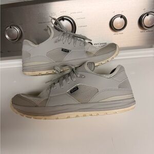 Mens Lems Mesa Trail shoe.